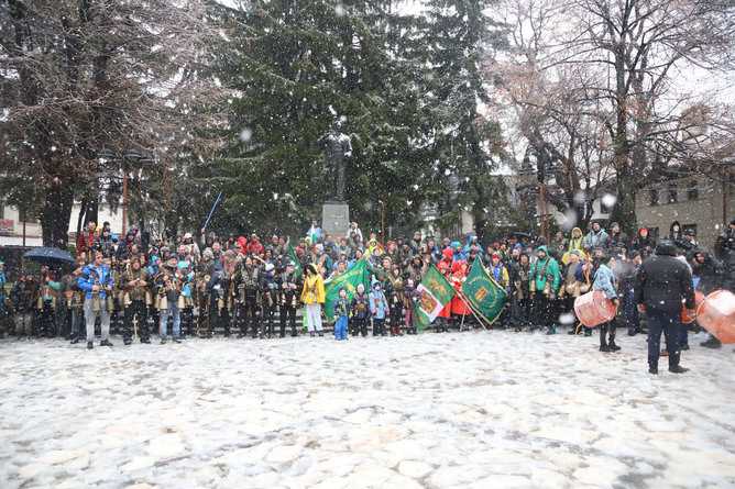 Банско тържествено отбеляза най светлия християнски празник – Рождество Христово