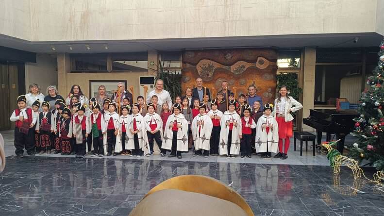 Децата от  ДГ Рая и пловдивските училища Найден Геров и