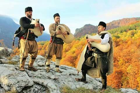 Българската гайда и гайдарското свирене вече са включени официално в