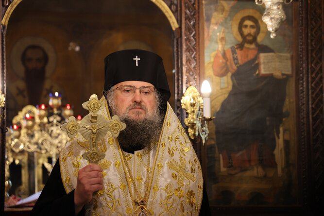 Заради нас се роди Младият Отрок – Предвечният Бог Из