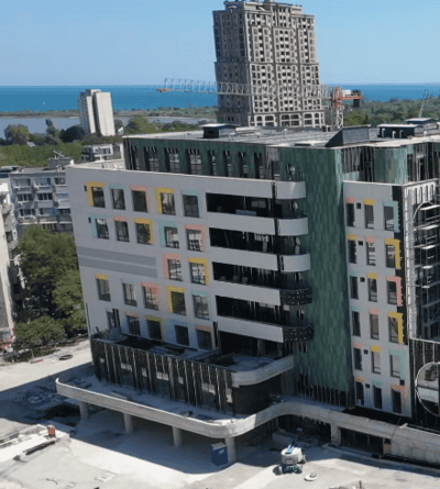 Строителството на Многопрофилната болница за активно лечение на детски болести