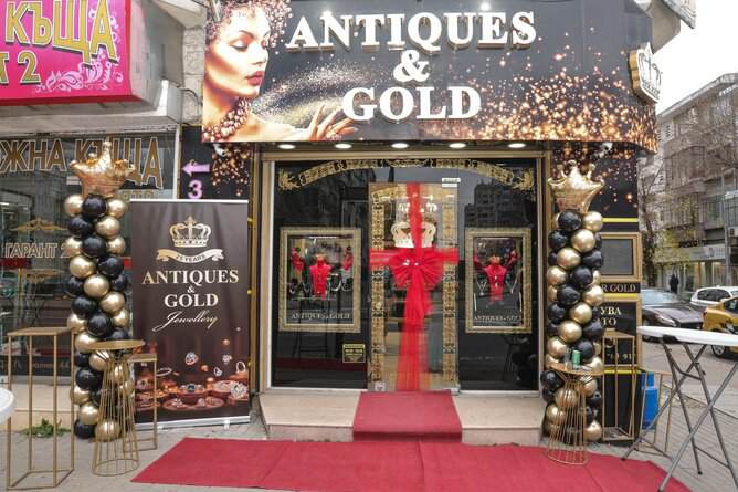 С празнична атмосфера специални гости и стотици посетители утвърденият бижутериен