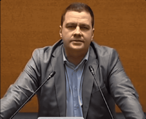 Кои провалени лидери и политически лъжци се опитват всячески да използват енергията на младите хора от площада?