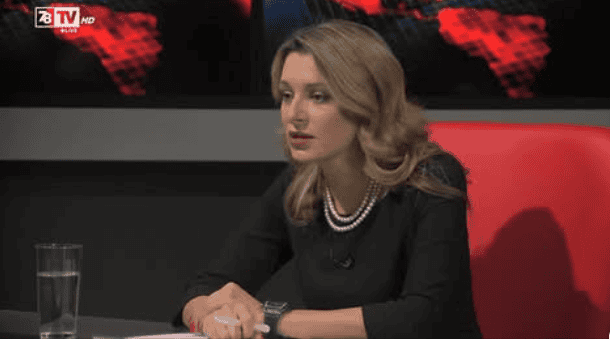 В ежедневното публицистично предаване  Студио Хъ  с водещ Тошко Йорданов