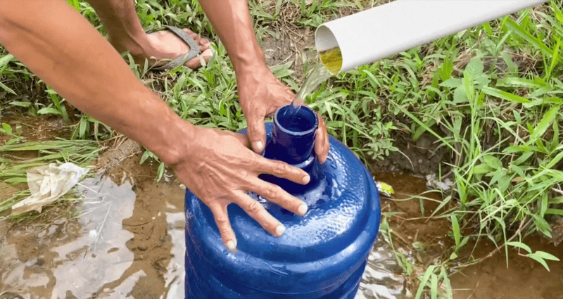 Остават опасенията относно критичния недостиг на основни доставки включително питейна