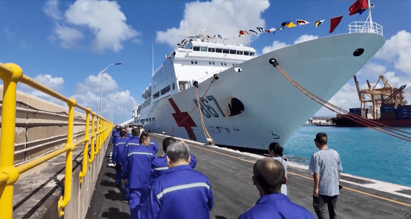 В събота болничният кораб Silk Road Ark на ВМС на