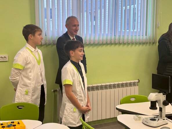 Нови инвестиции за близо 1 милион лева в модeрна STEM